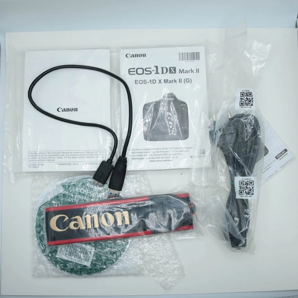 Canon EOS-1D X Mark II w/ Box & Accessories (Low Shutter) - photo 3