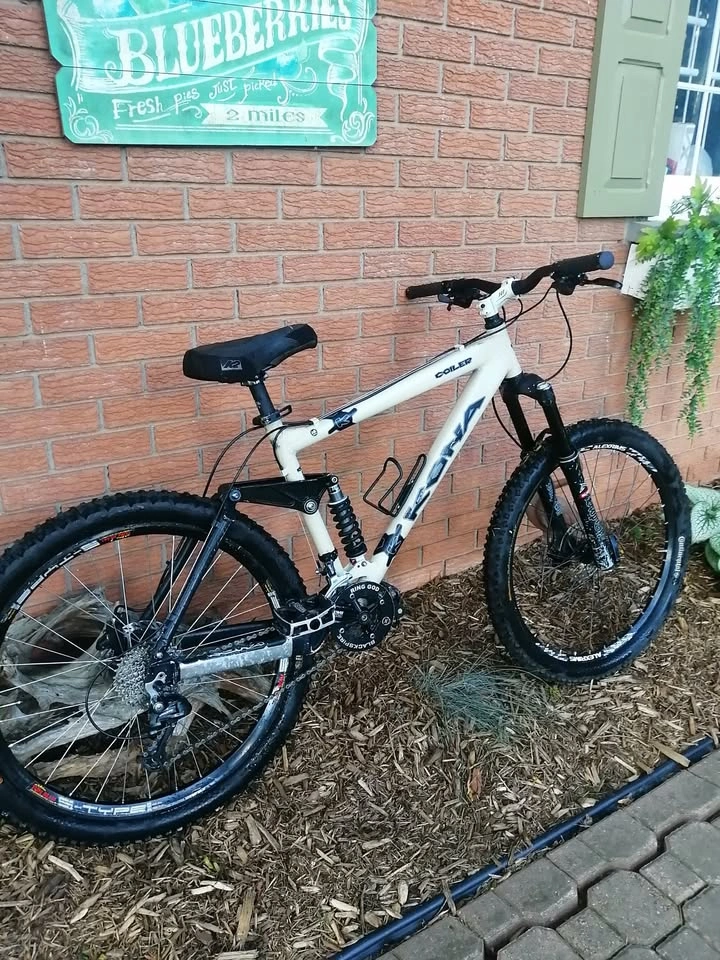 Kona Coiler Full Suspension Bike - Priced to Sell - photo 4