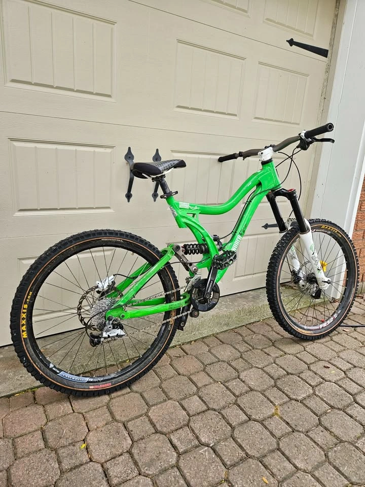 Norco Shore Bike - Great parts on it - Size Large - photo 4