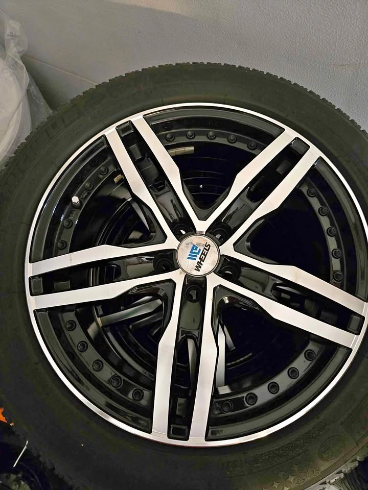 Michelin X-ice,4 Snow Tires with Wheels