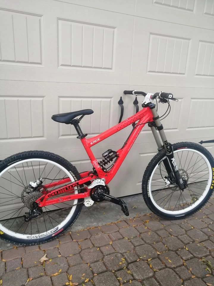 Commencal Supreme Bike - Amazing Bike - photo 2