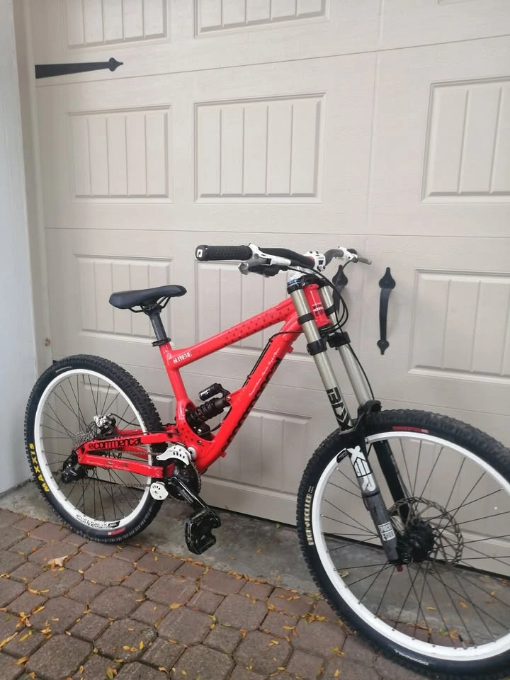 Commencal Supreme Bike - Amazing Bike - photo 4