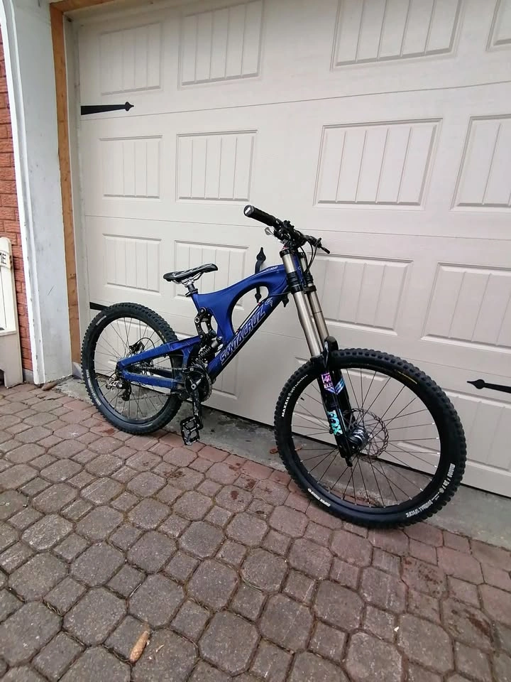 Santa Cruz V10 Bike - High End Parts - FOX 40 - photo 4