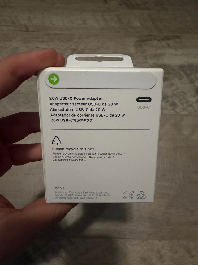 Genuine Apple 20W USB-C Charging Brick - photo 2