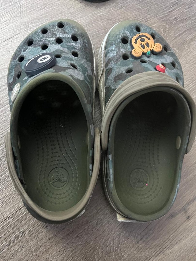 Crocs Kids Size 8-9