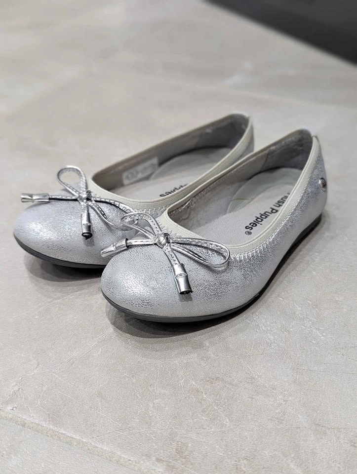 New Hush Puppies Girls flats size 11