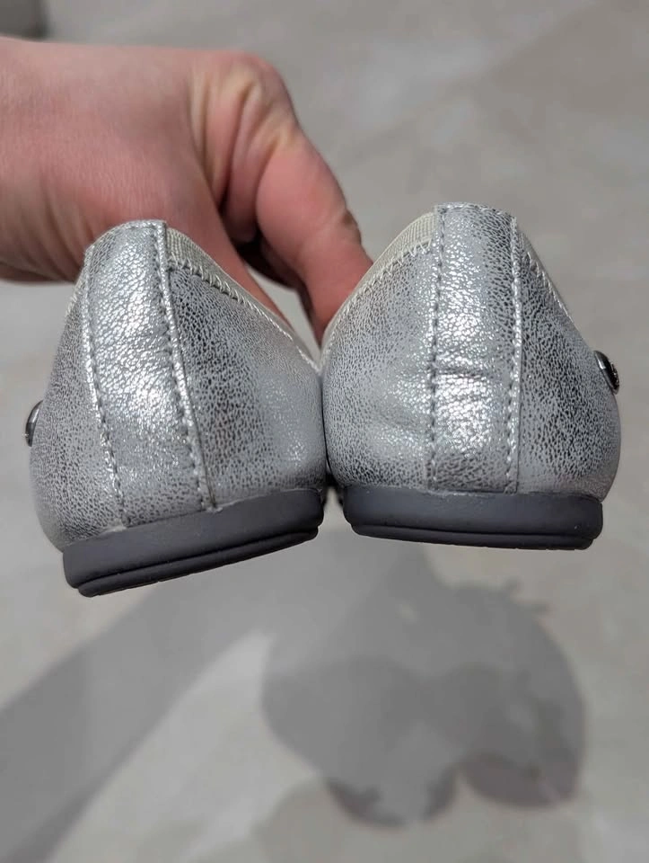 New Hush Puppies Girls flats size 11 - photo 4