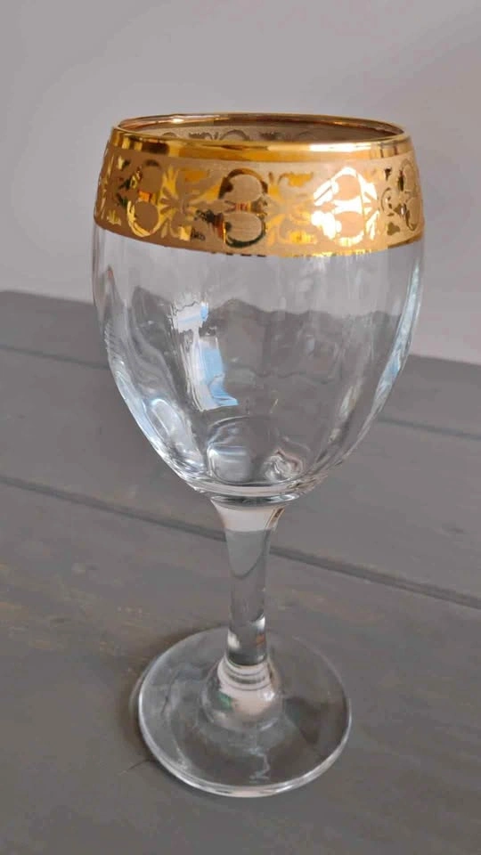 6 Vintage Wine Glasses with Gold Trim