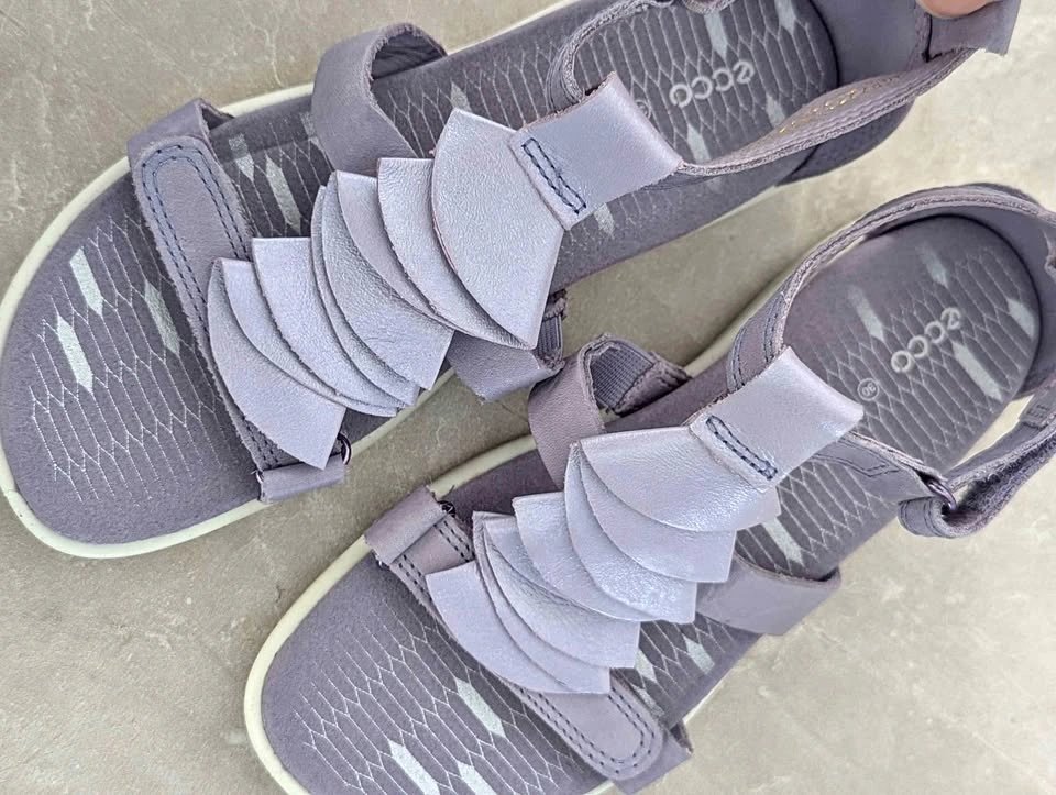 New Ecco Tilda Girls Lavender Sandals Size 30 (12)