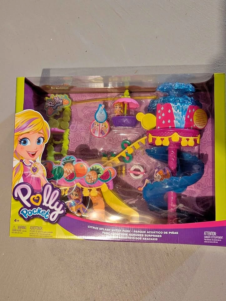 Brand New In Box Polly Pocket Citrus Splash Water Park set
