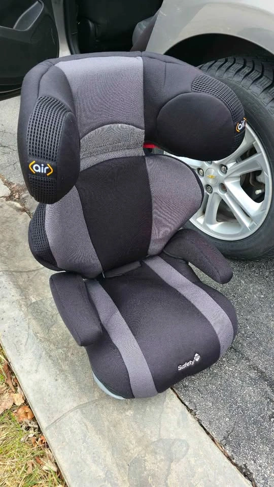 Adjustable Highback Booster Seat - photo 3