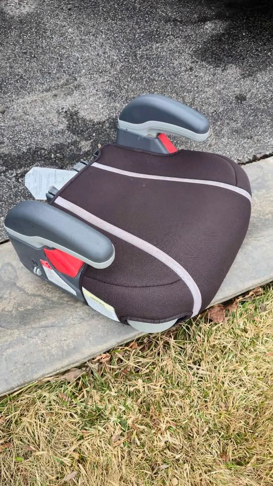 Regular Booster Seat - photo 2