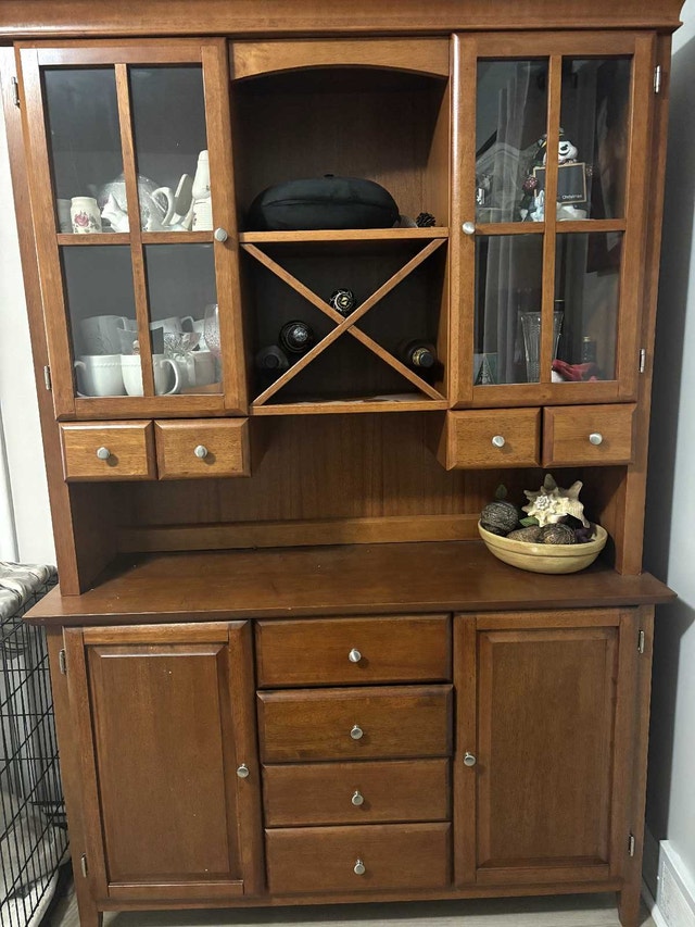 Buffet and hutch
