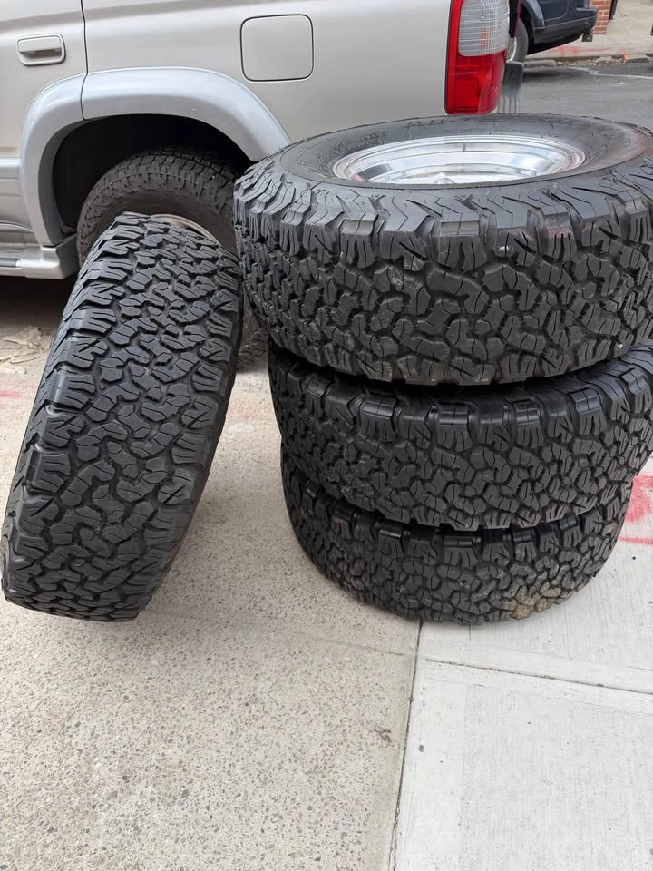 4 BFGoodrich All-Terrain T/A KO2 Tires & Wheels 31x10.50R15LT - photo 3