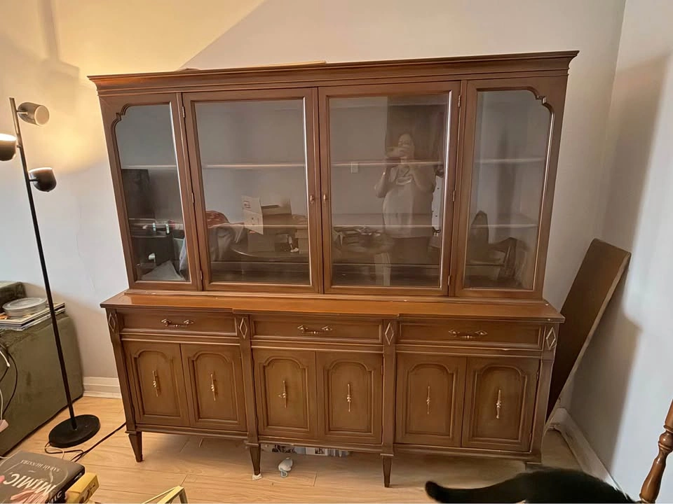 Cabinet with Buffet