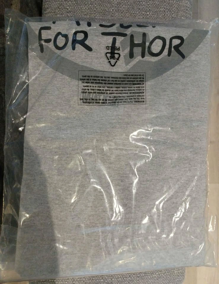 Marvel What If? Collector Corps 2XL Shirt "Saving Myself For Tho - photo 3