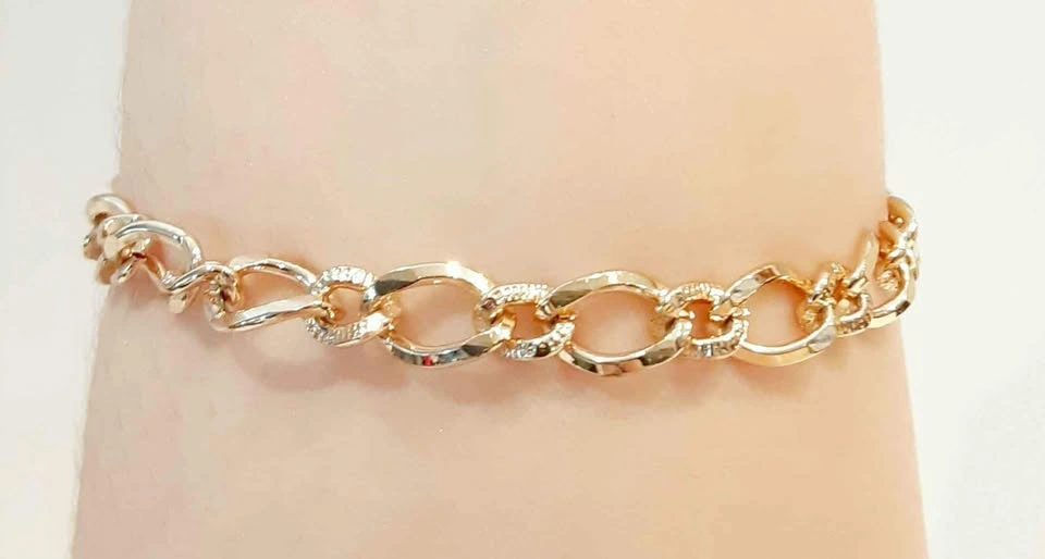18kt Gold Plated Charm Bracelet - Enesco Growing Up Girls - photo 3