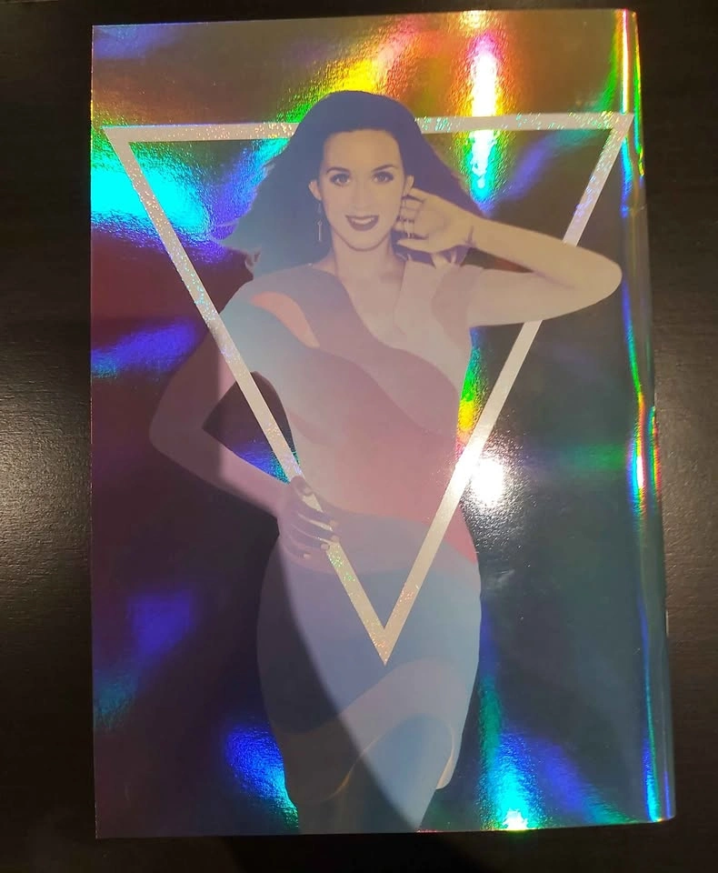 Katy Perry Prismatic World Tour Program - Rare Glossy Book - photo 3