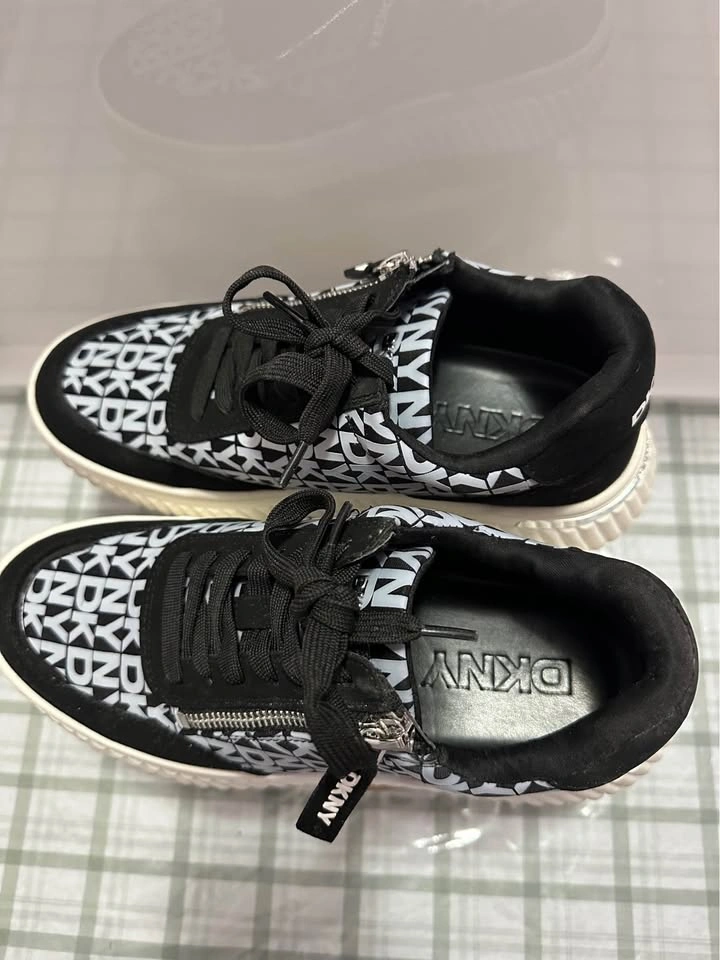 DKNY Women's Black & White Logo Sneakers - photo 4
