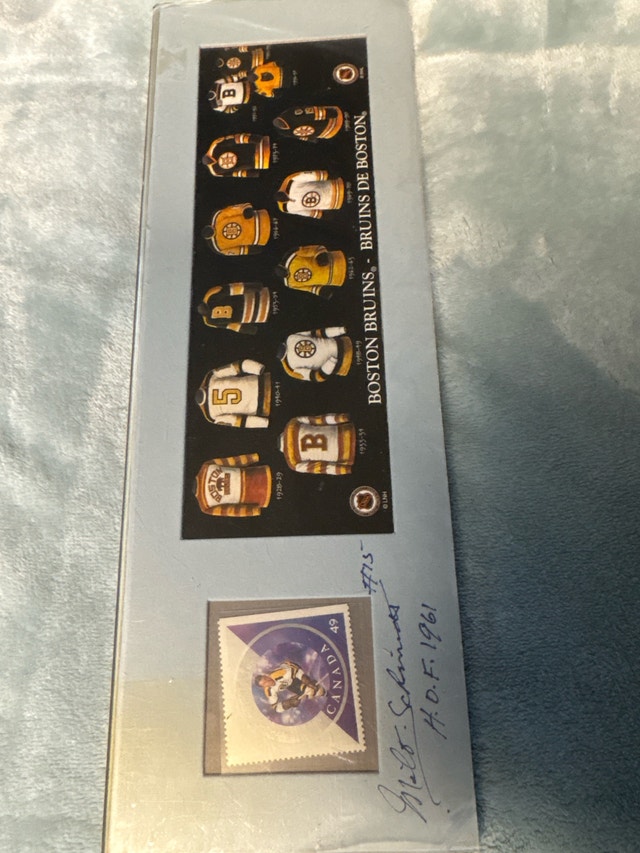 Boston Bruins Jersey Display