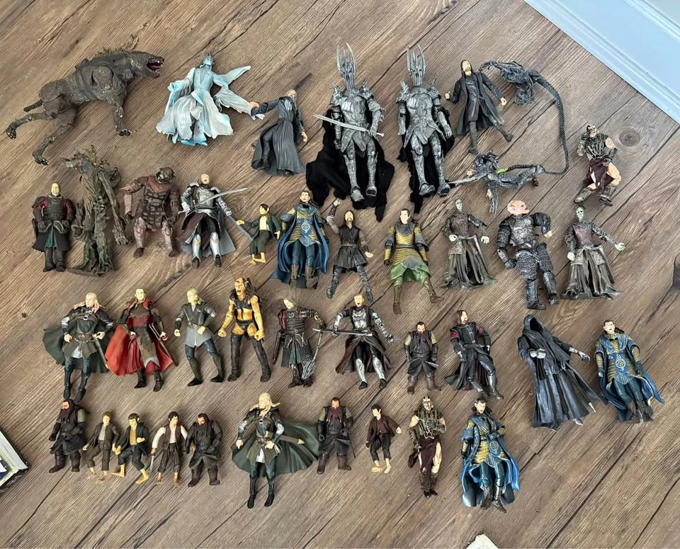 Lord Of The Rings Action Figures Early 2000s