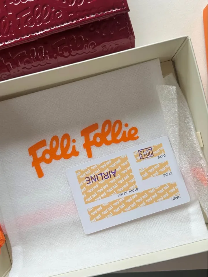 Red Follie Follie Wallet image indicator(2)