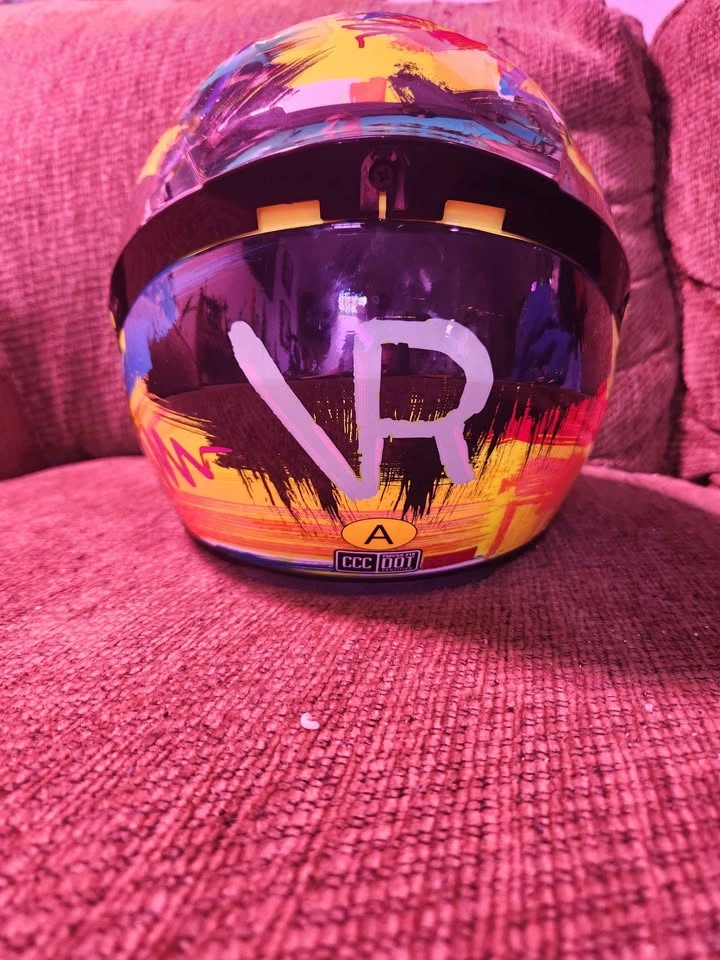 Brand new motorcycle helmet with tags - photo 4