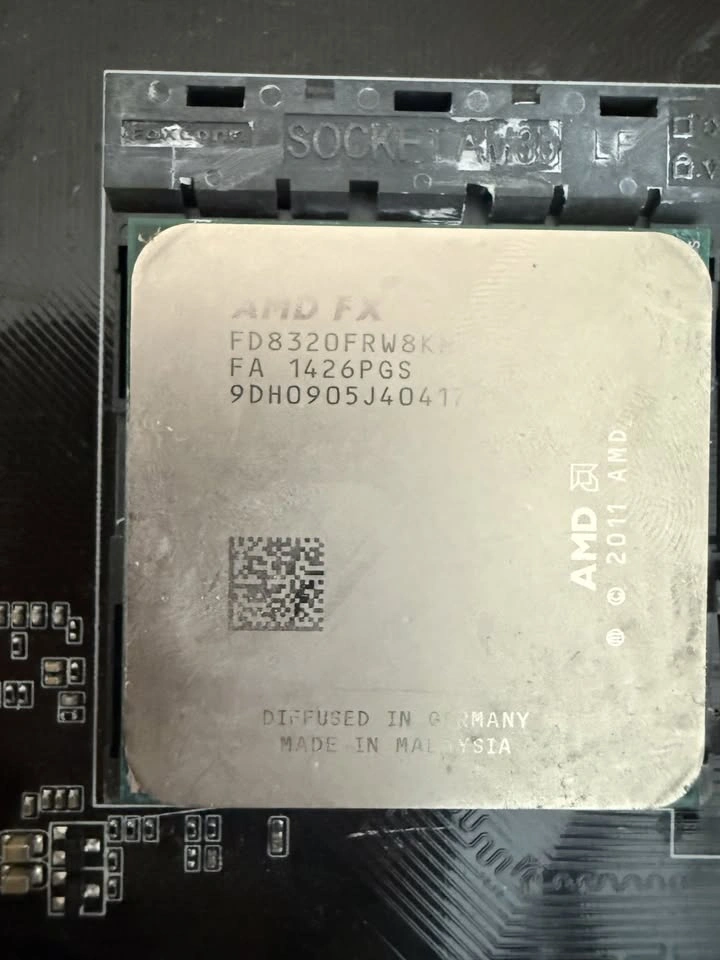Gigabyte GA-78LMT-USB3 Motherboard + AMD FX Processor - photo 4