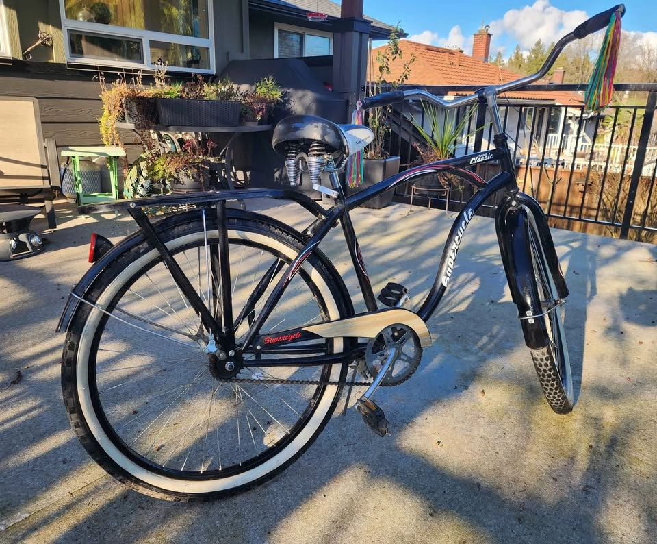 Supercycle Cruiser Classic Bike w/ Rack & 26" White Wall tires - photo 3