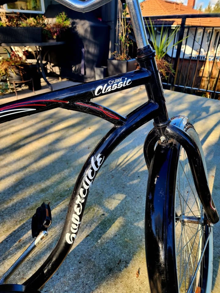 Supercycle Cruiser Classic Bike w/ Rack & 26" White Wall tires - photo 4