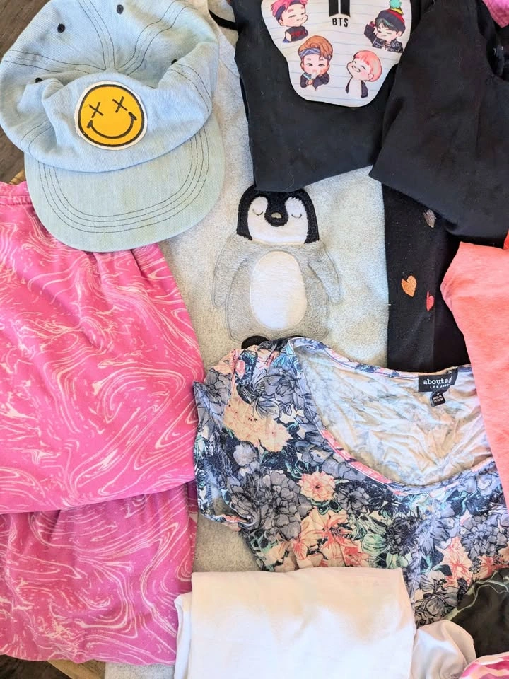 Girls M-XL 18 Item Clothing Bundle - photo 2