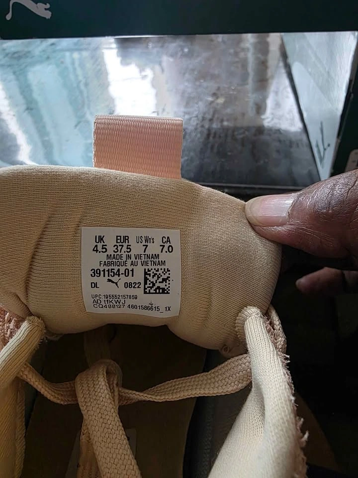 Womens Puma Shoes - Size 7 - photo 5