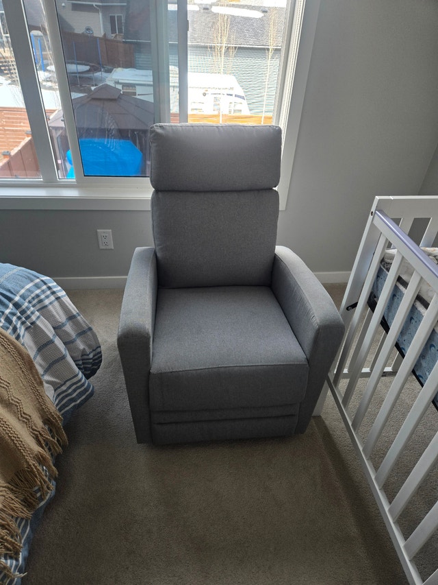 Nursing chair
