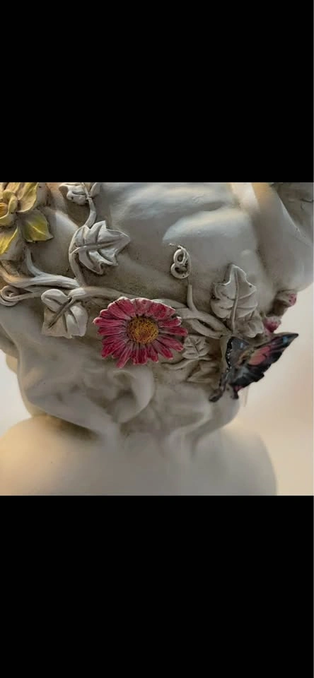 Beautiful Vintage Classical Lady Bust Sculpture - photo 2