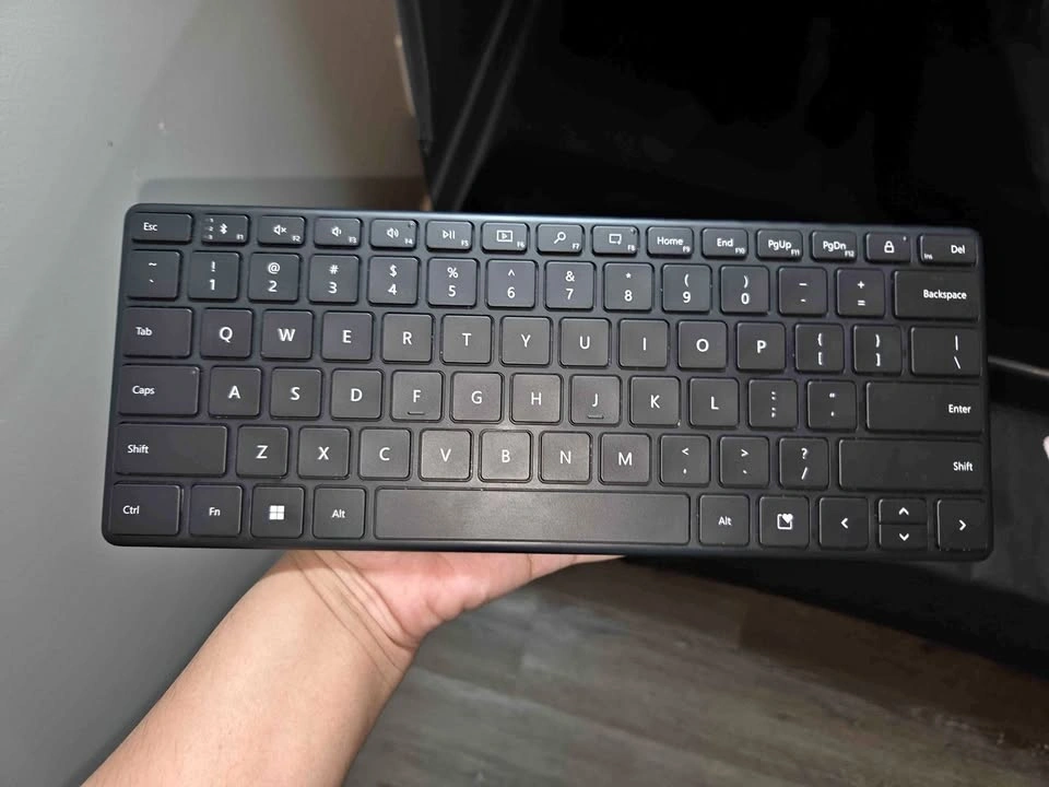 Microsoft Wireless Bluetooth Keyboard