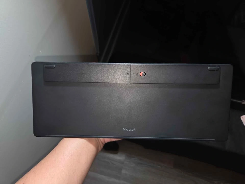 Microsoft Wireless Bluetooth Keyboard - photo 2