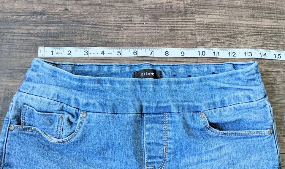 RW&CO Light Wash Skinny Jeans - Size 27 (Stretch Pull-On) - photo 5