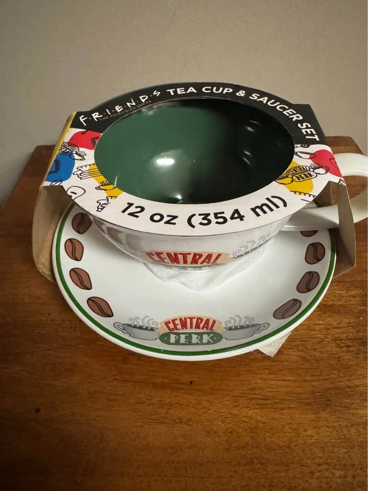 Friends Central Perk Tea Cup & Saucer Set - photo 2