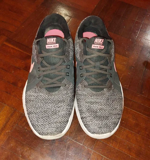 Nike Flex TR 8 Women's Sneakers Size 9.5 *EUC* thumbnail