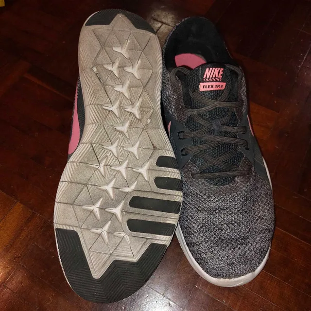Nike Flex TR 8 Women's Sneakers Size 9.5 *EUC* image indicator(4)