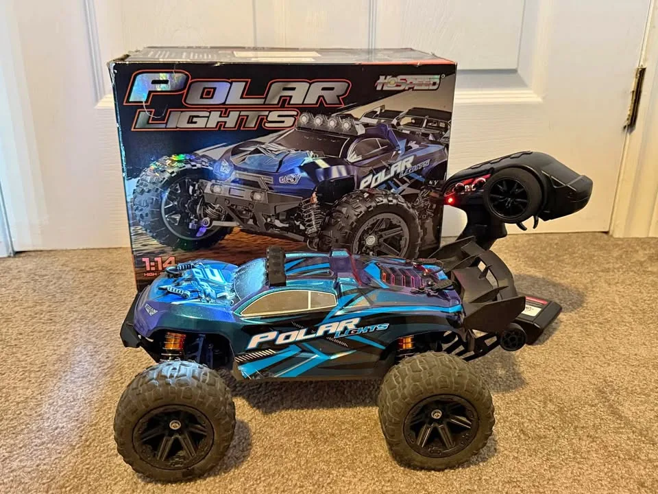 Fast RC Car 1:14 40kmh thumbnail