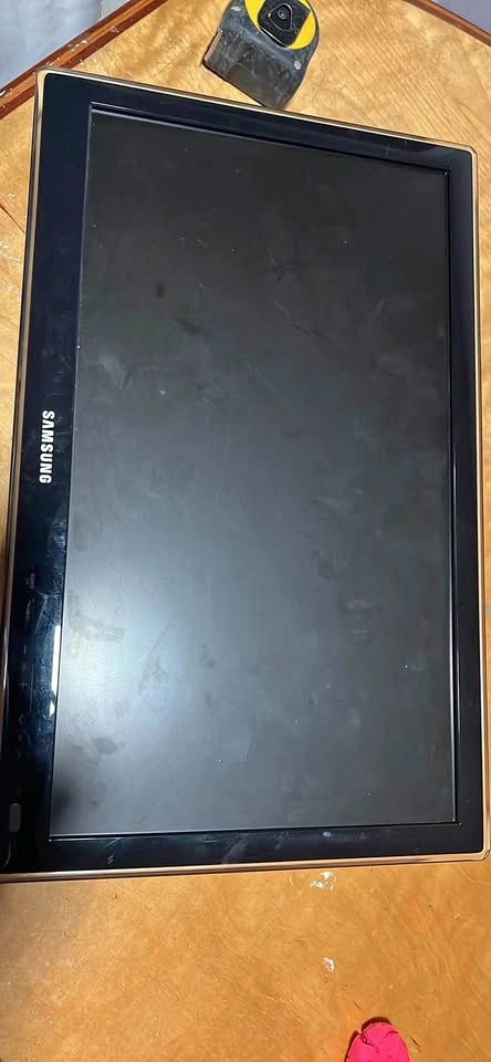 Samsung 19 Inch TV (HD 720p) – Great Condition