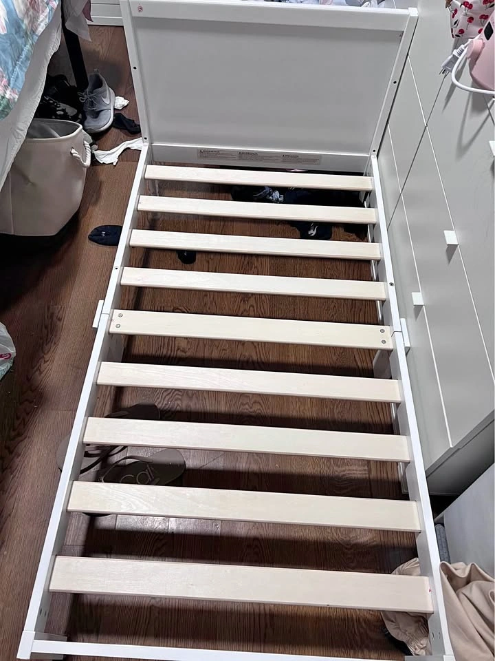 Toddler bed + Mattresses