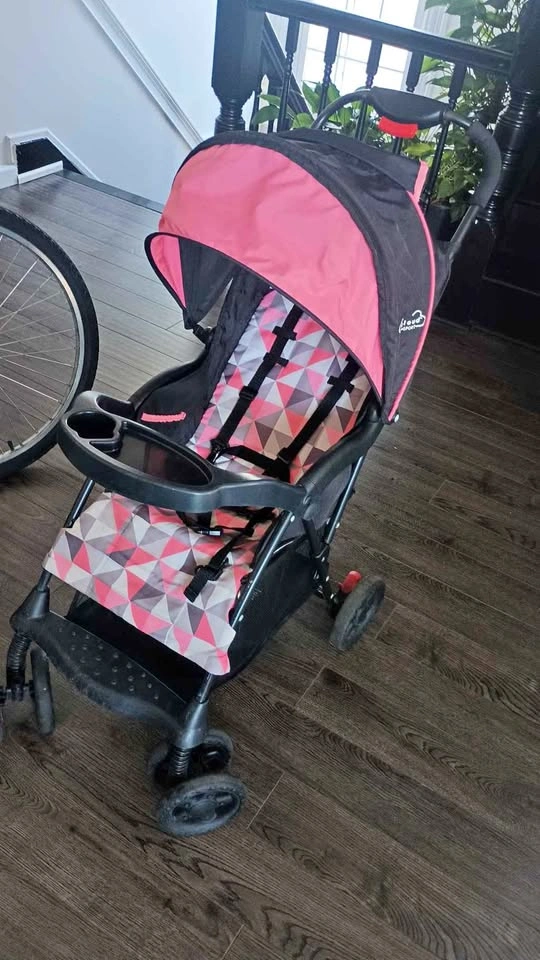 Lightweight Girl's Stroller