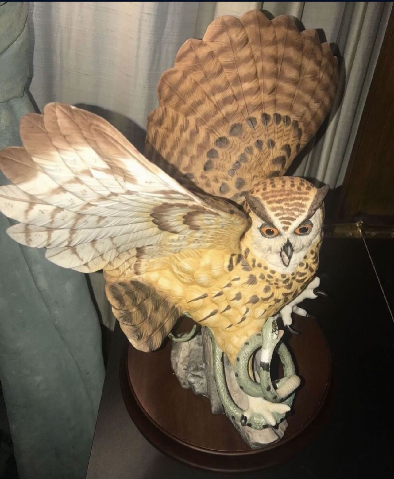 Franklin Mint "THE EAGLE OWL" Porcelain Figurine - photo 3