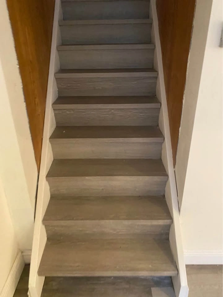 Wooden Stairs - photo 2