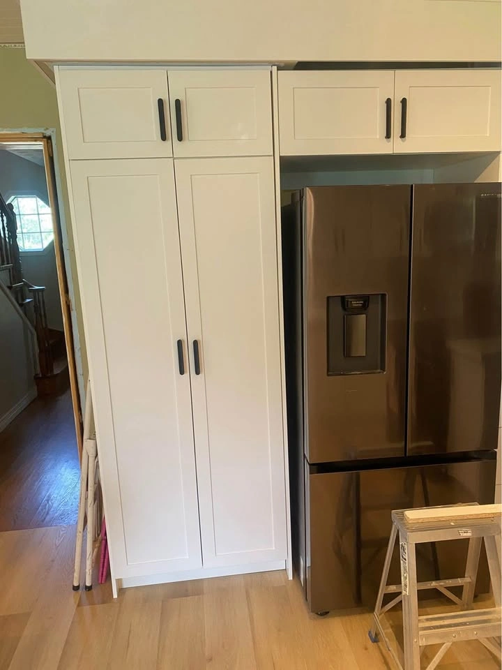 Kitchen Island and Mini Bar - photo 4