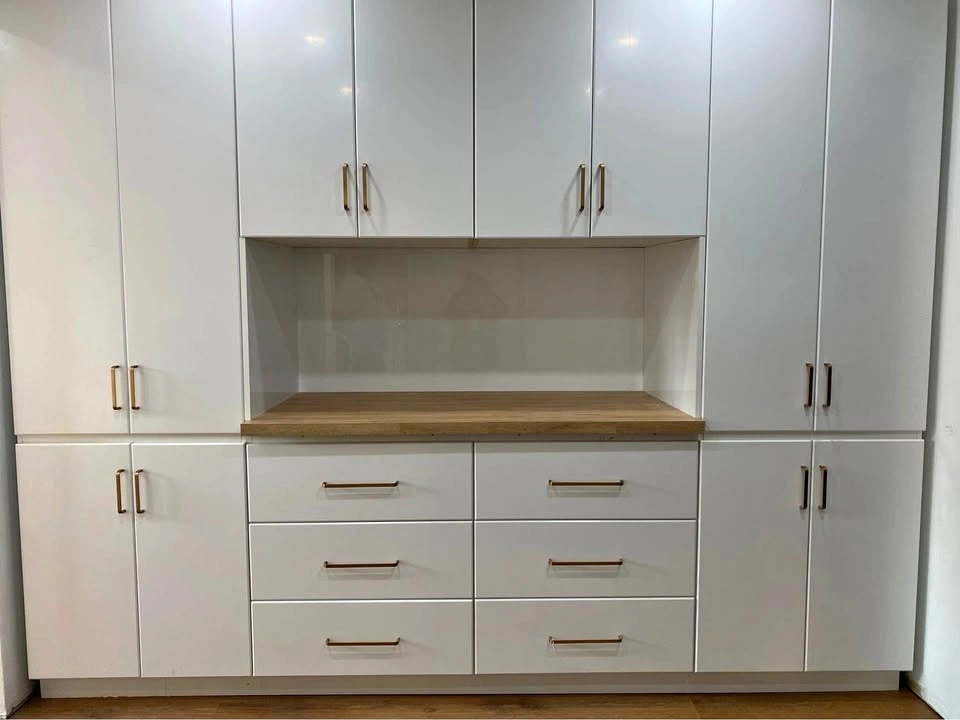 New kitchen and pantry