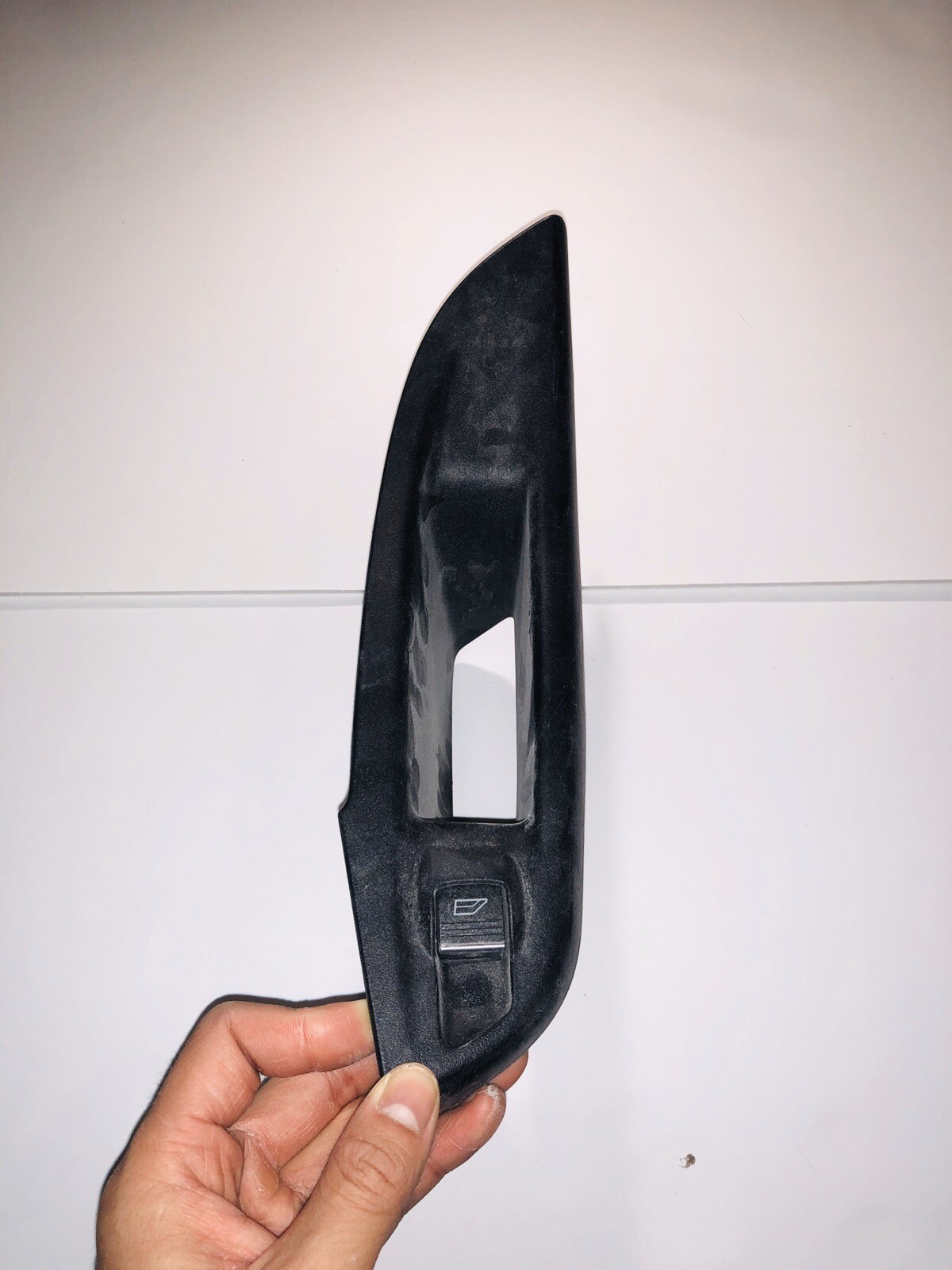 2013-2018 Ford Focus ST Left Rear Door Window Switch - photo 2