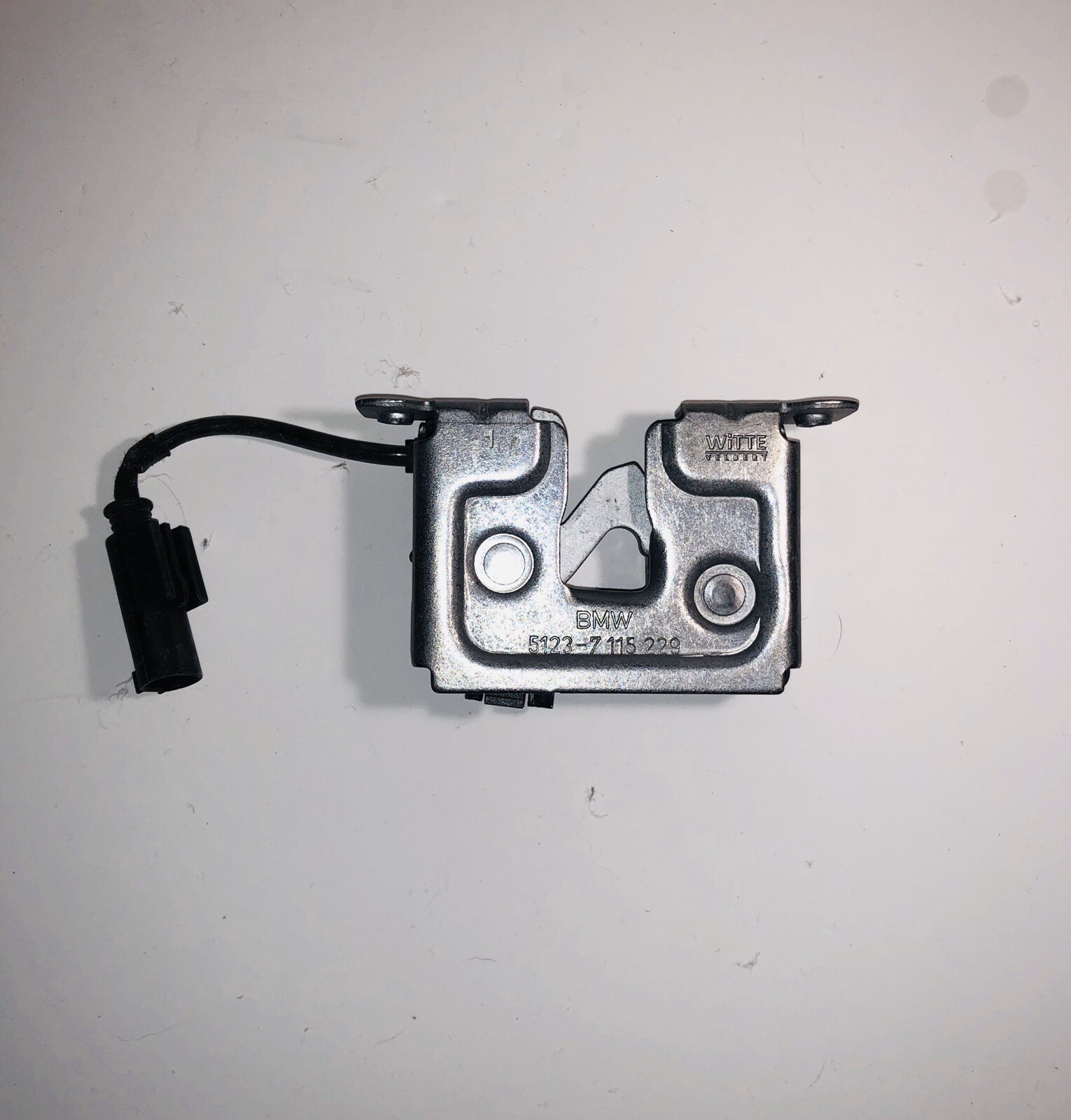 BMW E90 E92 E93 Hood Lock Latch Mechanism